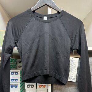 Lululemon Swiftly Tech Long Sleeve 2.0 Cropped